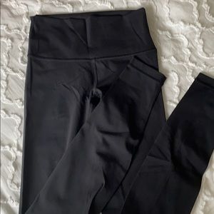 black lululemon leggings